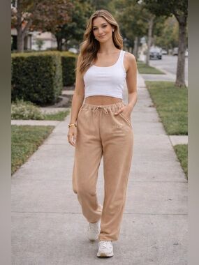 Gilli Tan Jogger Pants